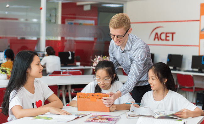ACET vinh dự nằm trong top 10 trung tâm ngoại ngữ đáng tin cậy nhất TP.HCM