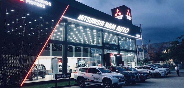 Showroom Mitsubishi Nam Auto - Không gian trưng bày sang trọng với đầy đủ dòng xe mới nhất