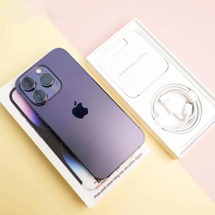 Góc trải nghiệm sản phẩm tại K-98 Store