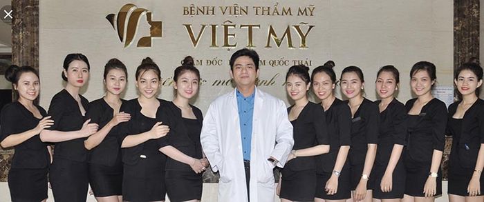 Treo chân mày đẹp ở đâu tại TPHCM?