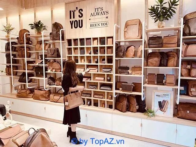 Cửa hàng bán túi xách da nữ uy tín tại TPHCM