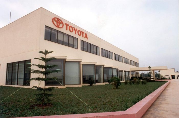 Hình ảnh dây chuyền lắp ráp ô tô tiên tiến của Toyota