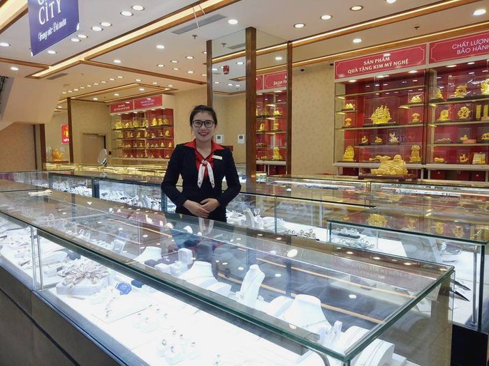 Công ty Cổ Phần Tập đoàn Vàng Bạc Đá Quý DOJI ảnh 2