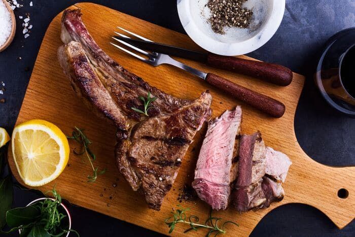 Danh sách 7 nhà hàng beefsteak nổi tiếng tại Quận 7 sẽ mang đến cho bạn những trải nghiệm ẩm thực đáng nhớ.