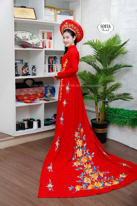 Hình ảnh: Áo dài đôi cách điệu độc đáo từ Sofia