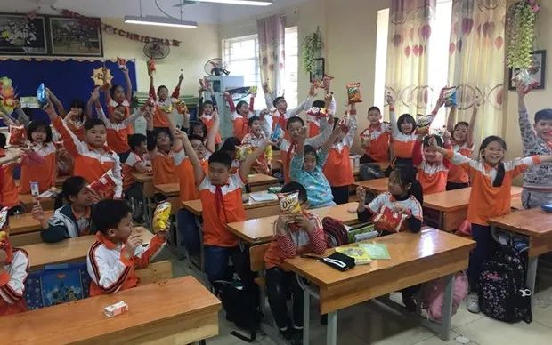 Góc nhìn mới về ngôi trường chuẩn quốc gia qua bức ảnh thứ 2: Trường Tiểu học Nguyễn Trãi với kiến trúc khang trang, sân chơi rộng rãi.