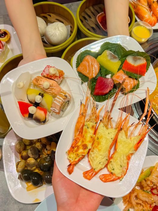 Hình ảnh thực tế Buffet Hải Sản Cửu Vân Long