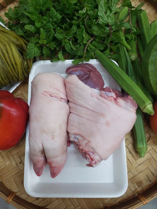 Khu vực trưng bày đặc sản và thực phẩm hữu cơ cao cấp