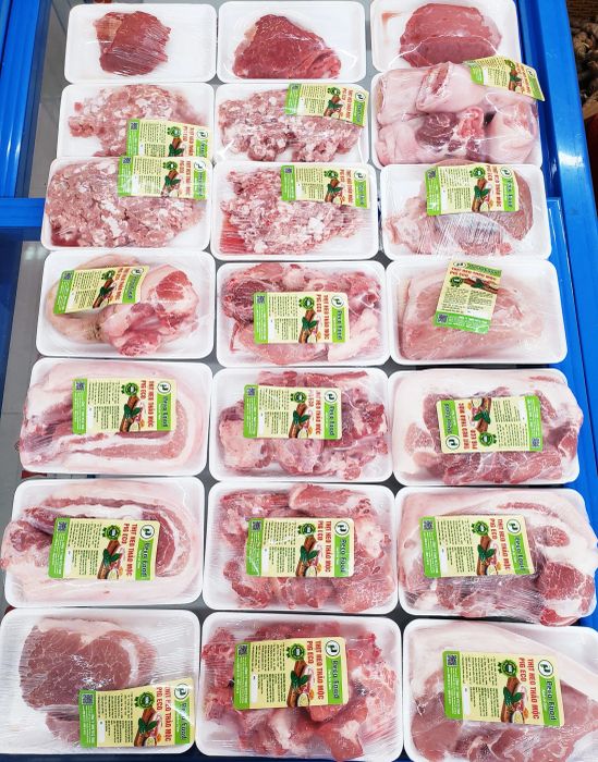 Không gian mua sắm sang trọng tại Holand's Mart