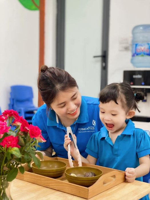 Bộ ảnh sinh động về các hoạt động học tập và vui chơi tại Flying Kites Montessori