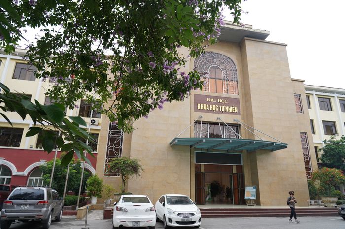 Hình ảnh ấn tượng về Trường Đại học Khoa học Tự nhiên - ĐHQGHN