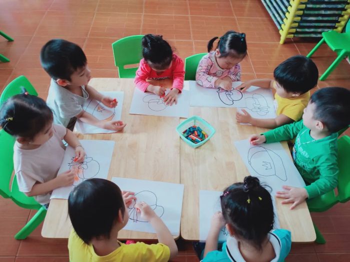 Hoạt động sáng tạo đầy màu sắc tại Vip Kids