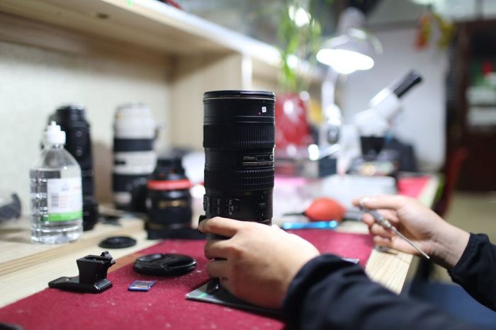 Hệ thống máy móc hiện đại tại xưởng sửa chữa Ngọc Minh