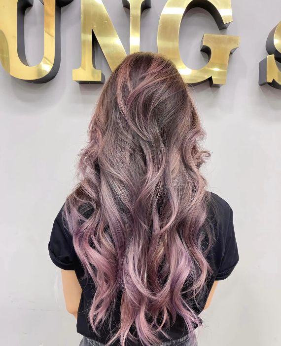 Tác phẩm tạo kiểu ấn tượng tại Hair Salon Hưng Style