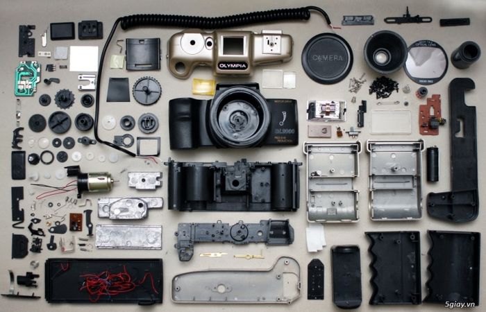 Không gian làm việc chuyên nghiệp tại Quang Thắng Camera