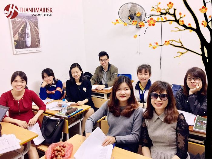 Giờ học sôi động cùng giảng viên tại THANHMAIHSK