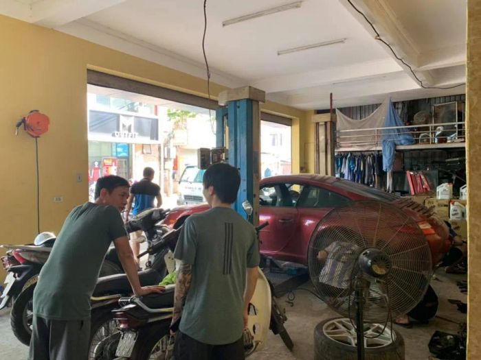Gara ô tô Hải Tú hình ảnh 1