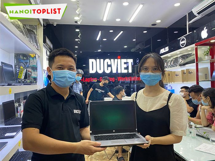 laptop-duc-viet-Tripi