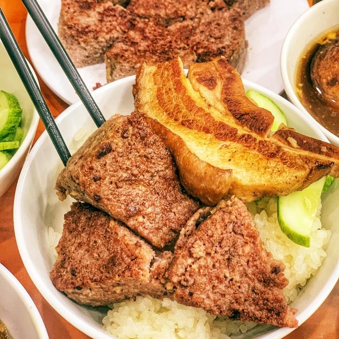 Ảnh 2 - Xôi Chan - Bánh Mỳ Ngon: Hương vị truyền thống trong từng lớp xôi dẻo thơm