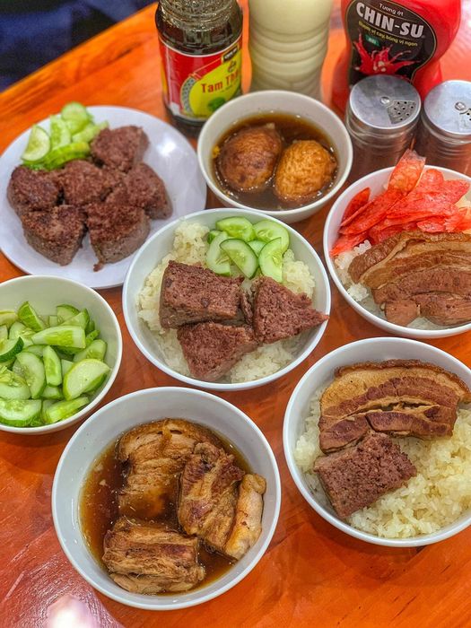 Hình ảnh Xôi Chan - Bánh Mỳ Ngon