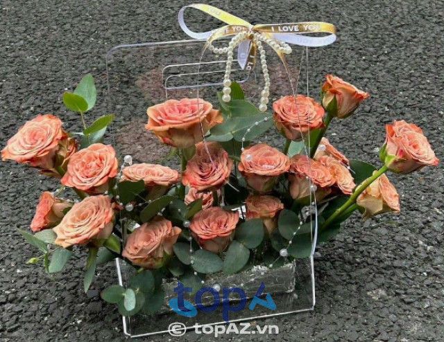 Hoa tươi FloLi tại Đồng Tháp: Nơi mang đến vẻ đẹp tươi mới cho mỗi dịp đặc biệt.