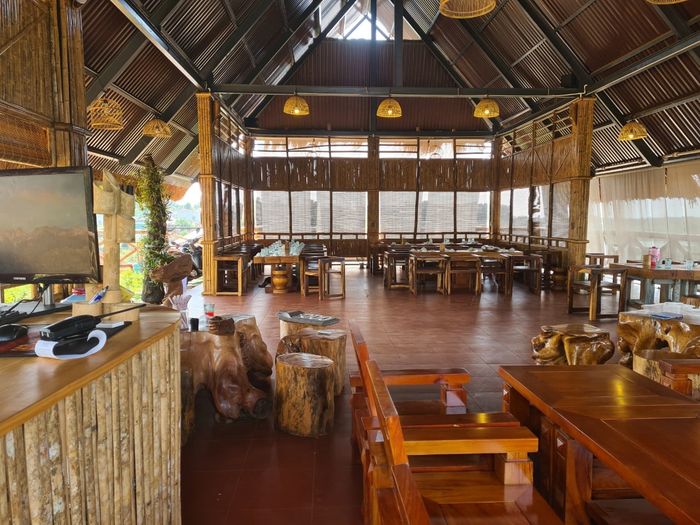 Không gian rộng rãi, mang đậm bản sắc Tây Nguyên - Ảnh 3