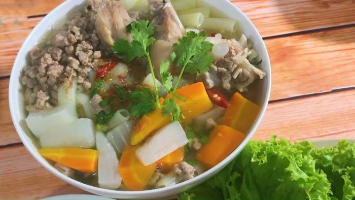 Chân giò hầm - Nguồn collagen tự nhiên quý giá