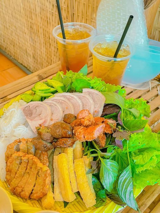 Bún đậu mắm tôm đầy đặn - Ảnh 1