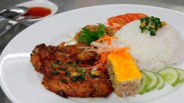 Khám phá những quán cơm tấm tại quận Thủ Đức với chất lượng vượt trội, giá cả phải chăng, mang đến cho bạn những bữa ăn ngon miệng, đầy đủ dinh dưỡng.