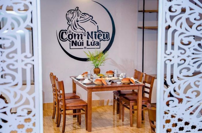 Không gian tại Nhà hàng Sushi 247 - Ảnh 3