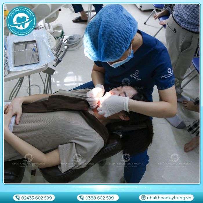Hình ảnh thực tế về không gian hiện đại và dịch vụ chuyên nghiệp tại Nha Khoa Duy Hưng
