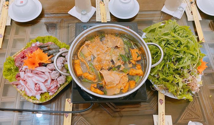Món Ăn Tại Nhà Hàng - Ảnh 2