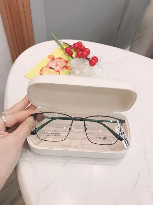 Siêu Thị Kính Mắt UNI ảnh 1