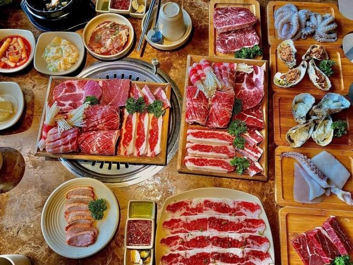Món ăn tại nhà hàng - Hình ảnh 1