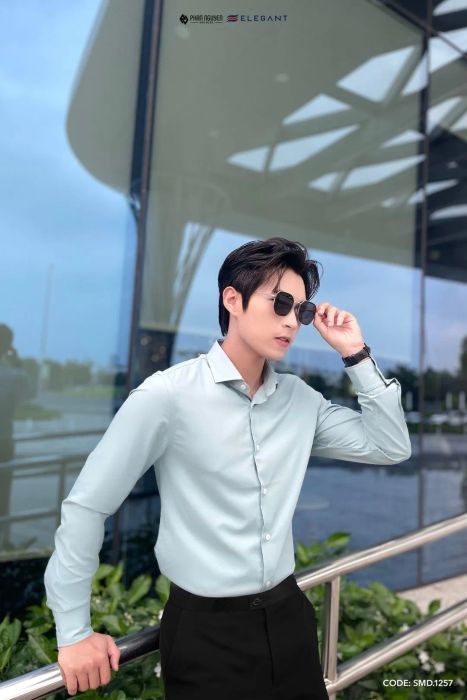 Hình ảnh đầu tiên tại cửa hàng thời trang nam Phan Nguyễn