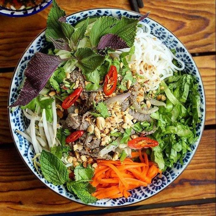 Món Ăn Tại Nhà Hàng - Ảnh 1