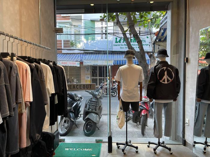 Bộ sưu tập đa dạng tại Salem Store