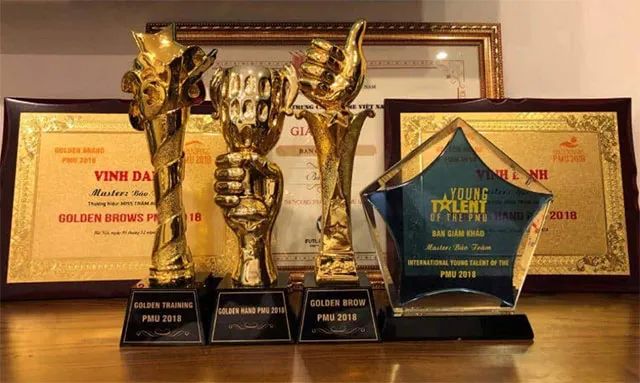 Miss Tram Academy là một trong những trường đào tạo spa thẩm mỹ uy tín tại TPHCM, nổi bật với đội ngũ giảng viên chuyên nghiệp và chương trình đào tạo chất lượng.