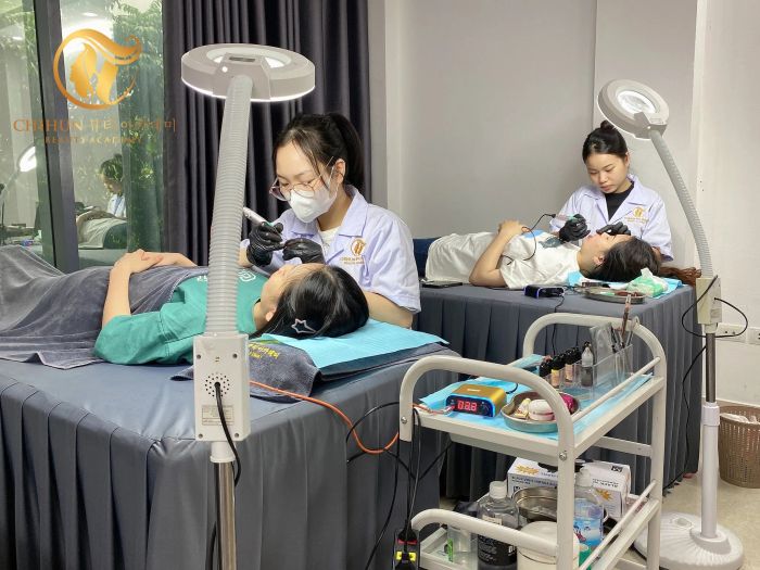 Đội ngũ giảng viên Hàn Quốc và phương pháp đào tạo bài bản tại Chihun
