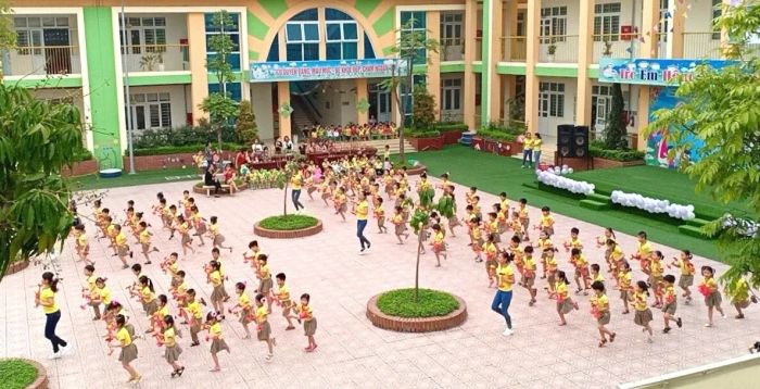 Khu vườn cổ tích đầy màu sắc tại Trường Mầm non Thị trấn Quốc Oai B