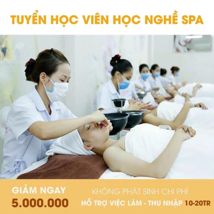 Hình ảnh thực hành kỹ thuật thẩm mỹ chuyên sâu tại Hà Vy Beauty Center