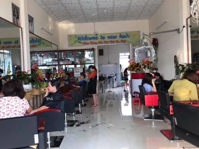 Không gian sang trọng tại Viện Tóc Hoàng Linh (Ảnh 1)