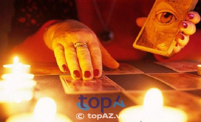 Cô Nhàn - Chuyên gia phong thủy và bói bài uy tín bậc nhất