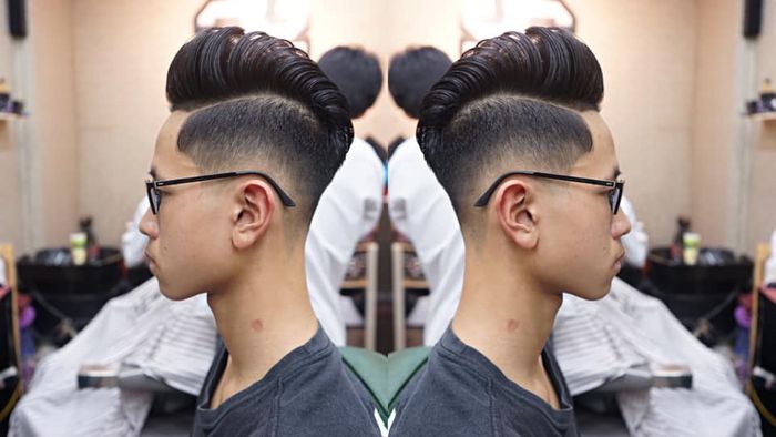 Nghệ thuật tạo kiểu tóc nam đỉnh cao tại 2Vee Hair Station