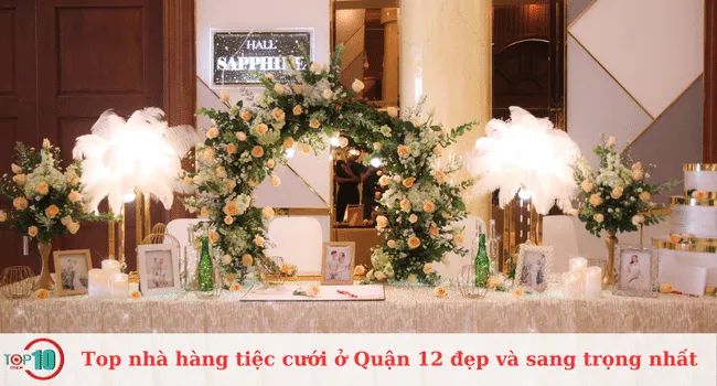 Khám phá những nhà hàng tiệc cưới sang trọng và đẹp nhất tại Quận 12, nơi bạn có thể tạo ra một ngày cưới hoàn hảo.