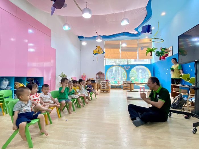 Khoảnh khắc học tập đáng yêu tại Sunrise Kidz