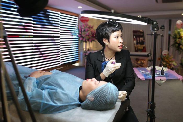 Hình ảnh Phun xăm LyLy 1