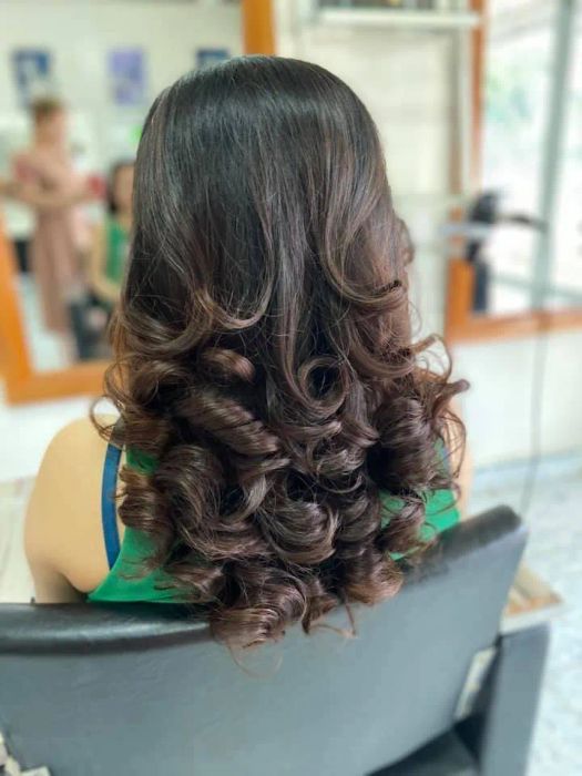 Không gian sang trọng tại Hair Salon Phong Cách
