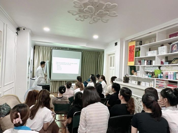 Cơ sở vật chất hiện đại và không gian học tập tại Hathor Beauty