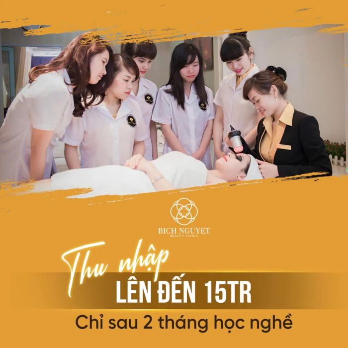 Hình ảnh thực hành kỹ thuật thẩm mỹ cao cấp tại Học viện Bích Nguyệt